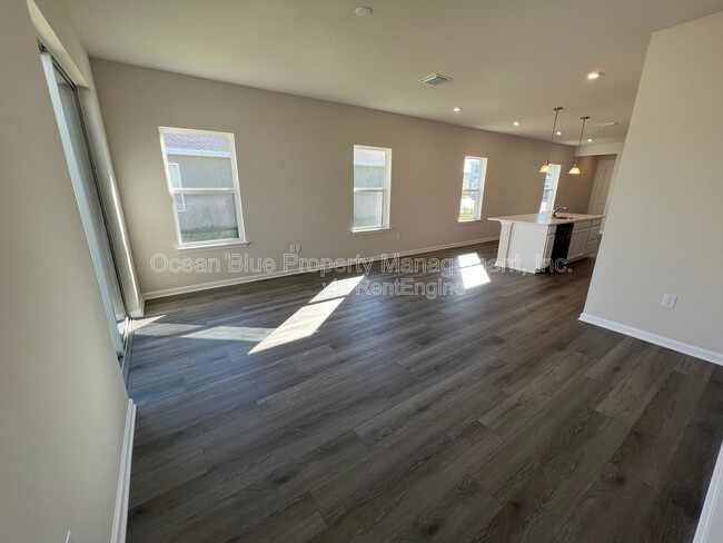 Foto del edificio - 8606 Bonfire Wy