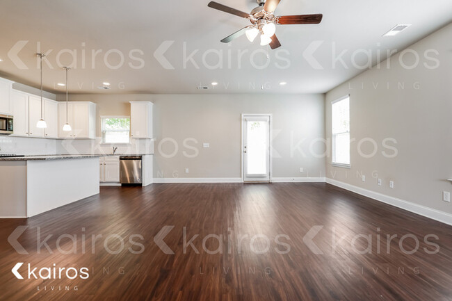 Building Photo - 155 Orchard Ln
