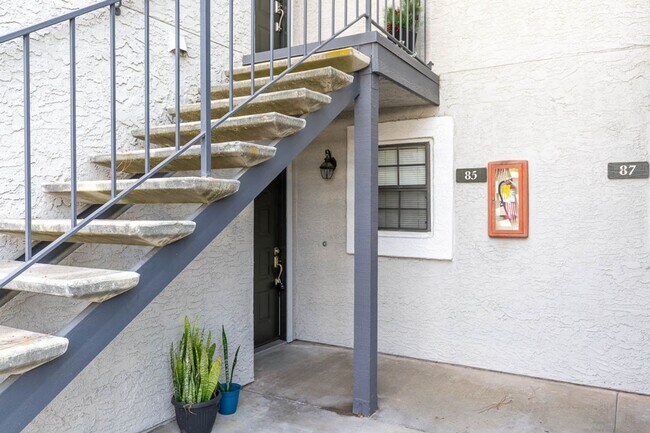 Foto del edificio - ***STUNNING 2 BD 2BA CONDO***RANCHO BERNAR...