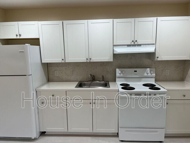 Foto del edificio - 305 8th Ave E