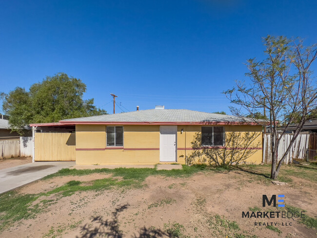 Building Photo - 3 Bed/ 1 Bath at 67th /Indian School! Appl...