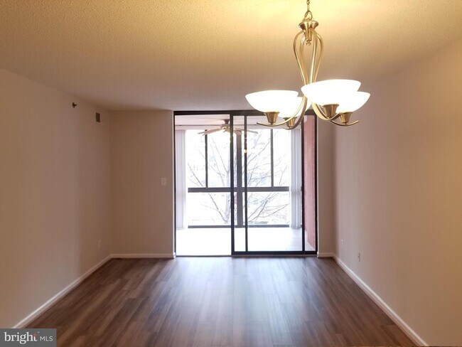 Foto del edificio - 1024 N Utah St