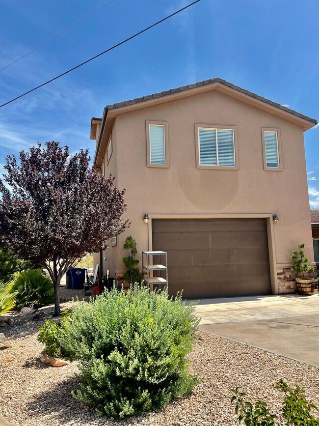 Building Photo - INCLUDES UTILITIES - Two Bedroom Apartment...