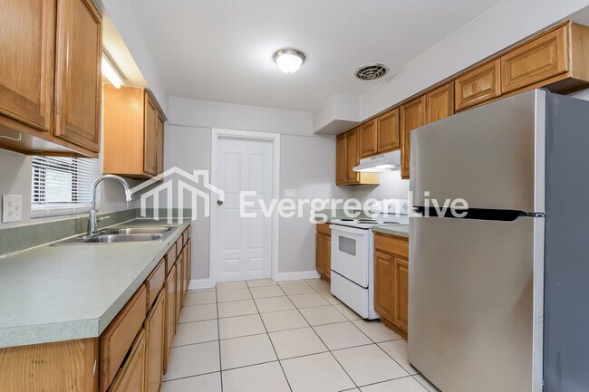 Foto del edificio - 2222 N Hastings St