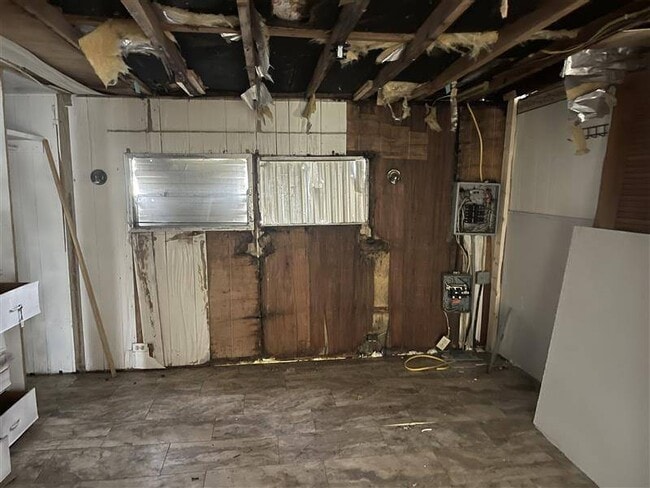 Building Photo - 2900 FL-17