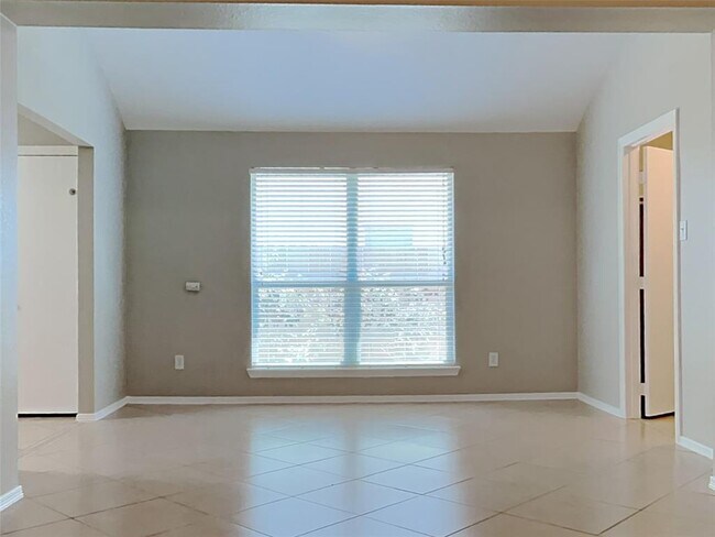 Building Photo - 17310 Box Canyon Ln