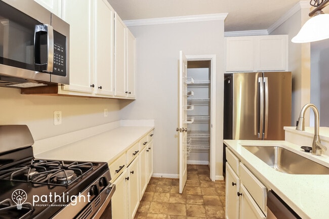 Building Photo - 8014 Bullfinch Pl, White Plains, MD, 20695