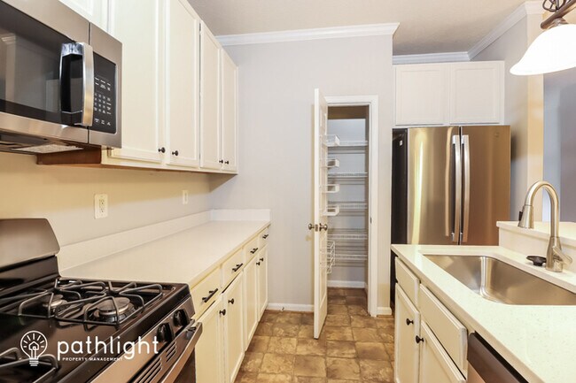 Foto del edificio - 8014 Bullfinch Pl, White Plains, MD, 20695