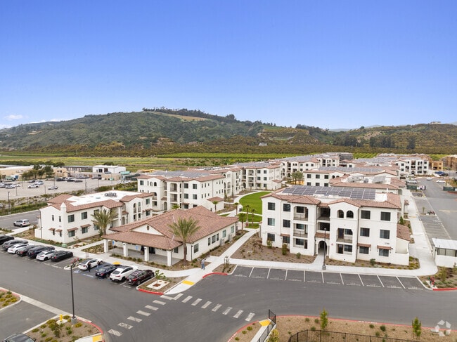 Building Photo - Somis Ranch