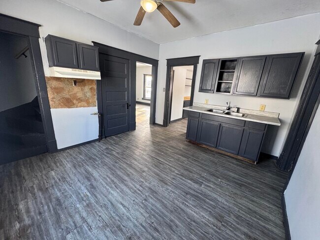 Foto del edificio - 610 Plum-