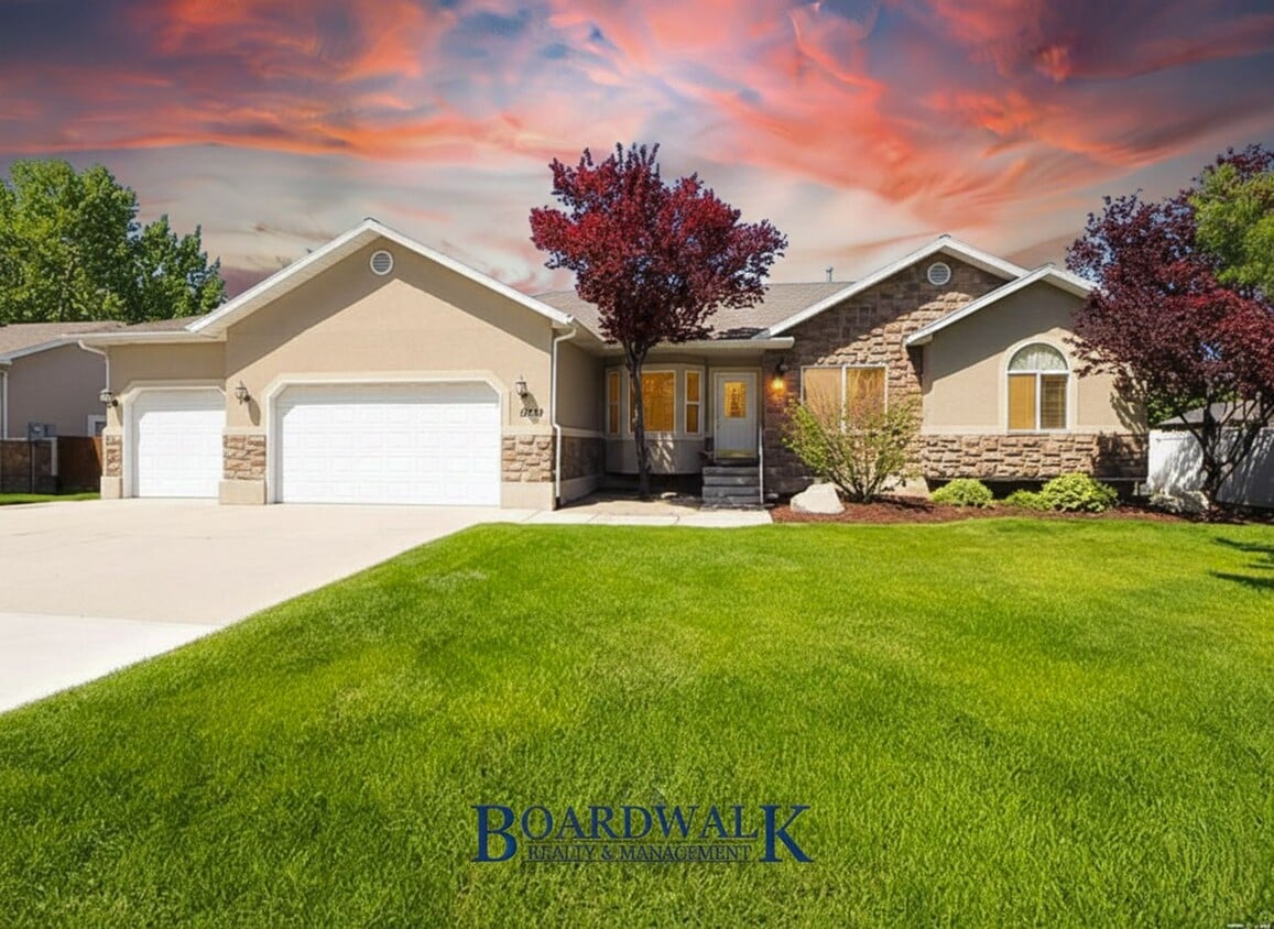 Stunning Draper Home with Finished Basement & Backyard Retreat - Stunning Draper Home with Finished Basement & Backyard Retreat