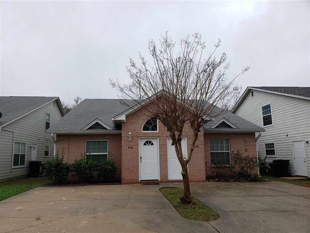 Foto principal - 2546 Golden Park Ln