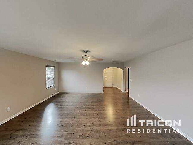 Building Photo - 5008 Shorthorn Way Greensboro NC