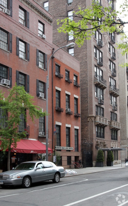 Foto del edificio - 23 E 9th St