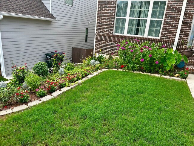 Building Photo - Spacious 4-Bedroom Home in Prime Marietta ...