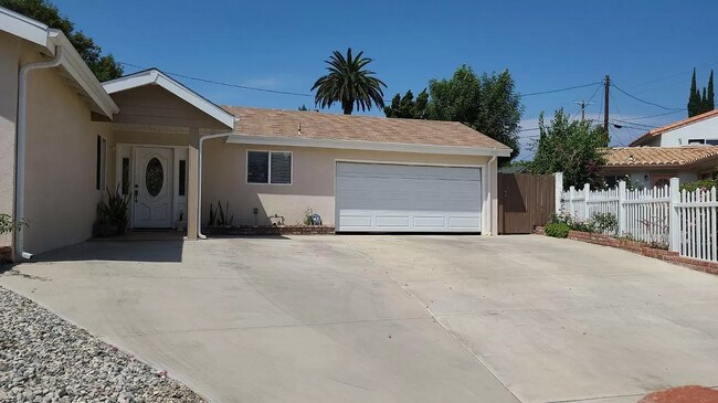 Building Photo - 11433 De Celis Pl