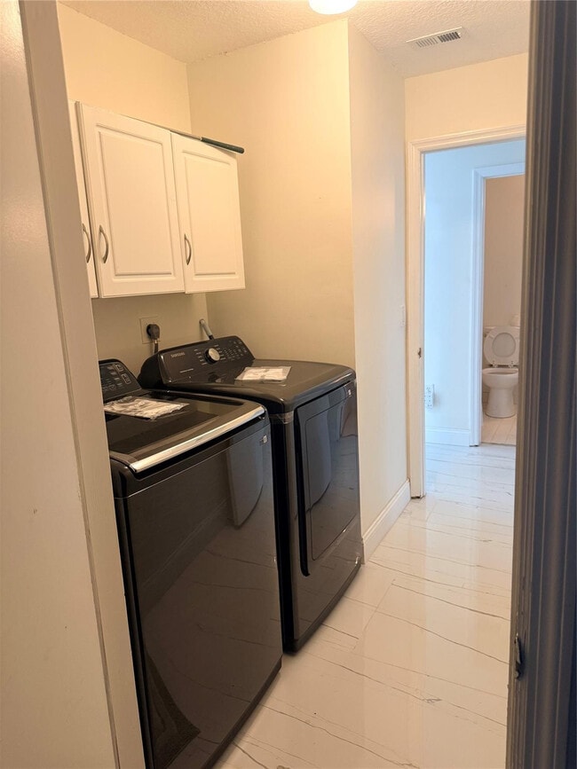 Foto del edificio - 3380 NW 78th Ave