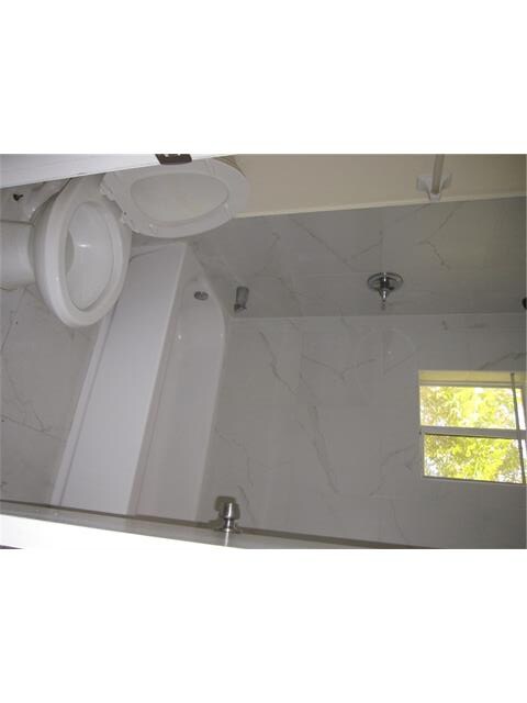 Building Photo - 405 SE 14th St