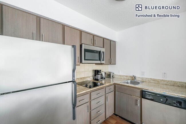 Foto del edificio - 10001 N Capital of Texas Hwy