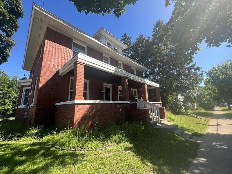 Primary Photo - 829 Watson St SW