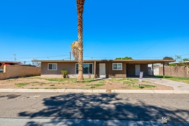 Building Photo - 1902 W 18th St