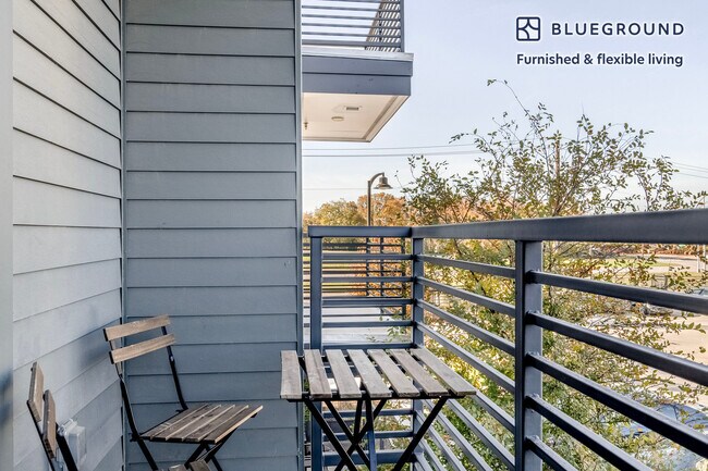 Foto del edificio - 720 Airport Blvd