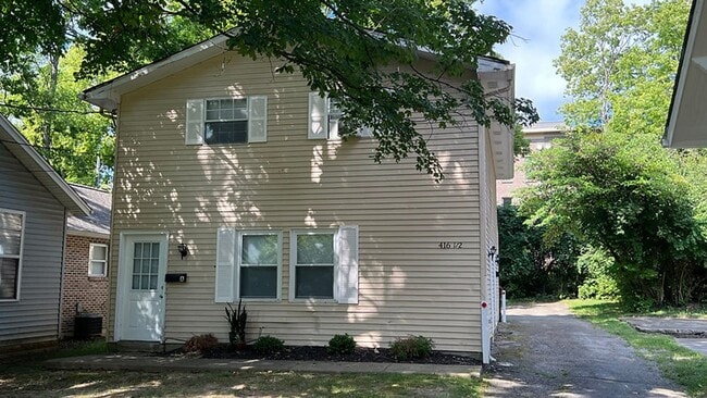 416 1/2 S. Main St. - 416 1/2 S. Main St. Apartment