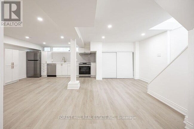 Building Photo - 63 Burcher Rd