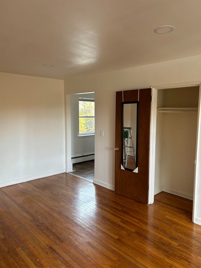 Foto del edificio - 513-515 Grand Ave