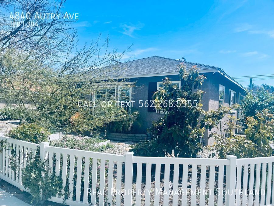 Primary Photo - Remodelled 3 Bed 2 Bath Home in Lakewood!