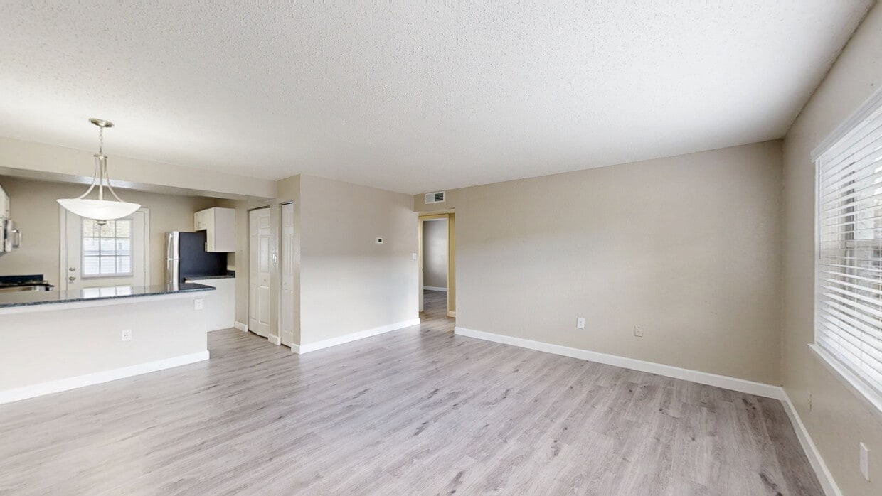 Photo - Serenity Lake Apartments