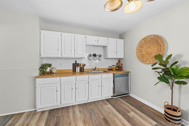 Foto del edificio - 29061 Balmoral St