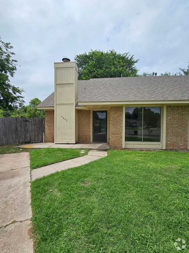 Building Photo - 4247 Wembleton Cir