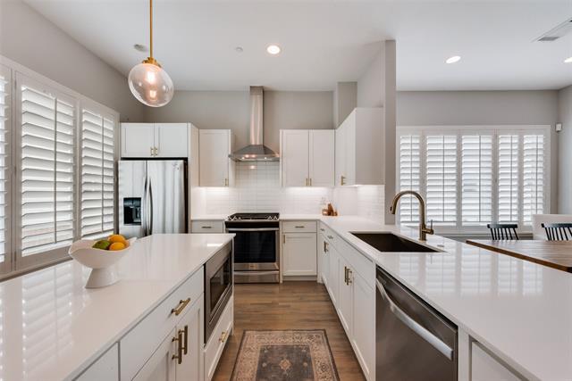 Building Photo - 2107 Bennett Ave