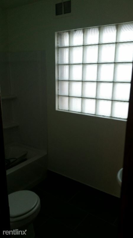 Building Photo - 1 br, 1 bath Apartment - 4730 W. Oklahoma Ave