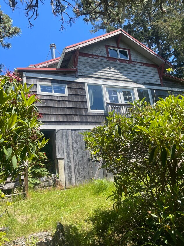 Foto principal - 35205 6th St