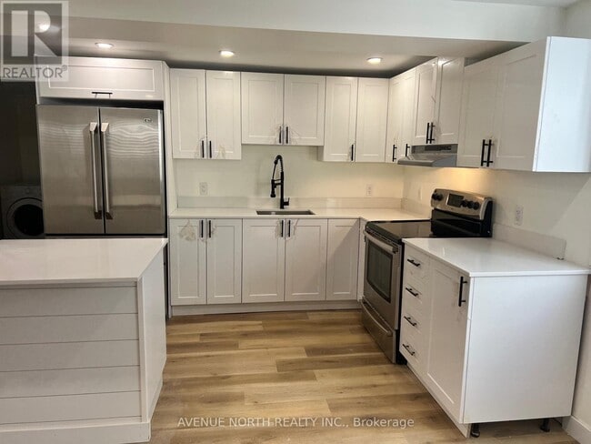 Building Photo - 480 River Rd