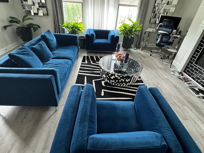 Building Photo - 5259 Cloud St