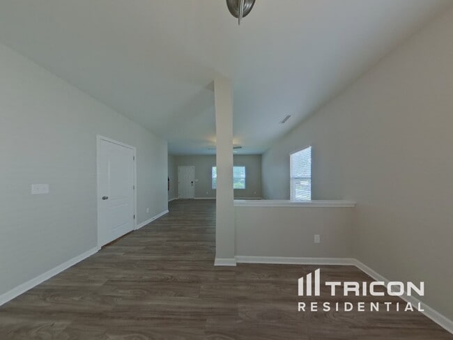 Foto del edificio - 15619 Lakepoint Forest Dr