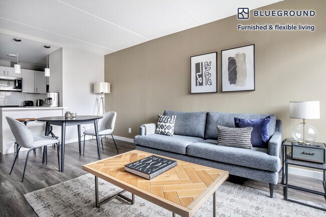 Building Photo - 70 Pearl St