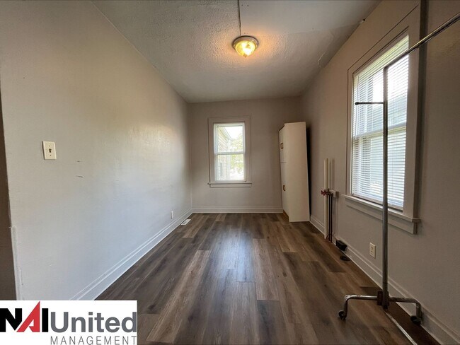 Foto del edificio - Two bedroom, One bathroom home for rent