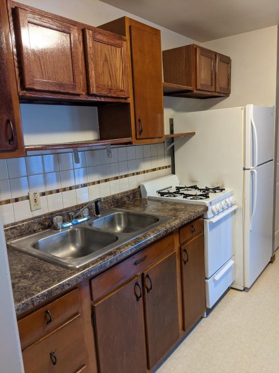 Foto del edificio - 804 E. Gaylord St.