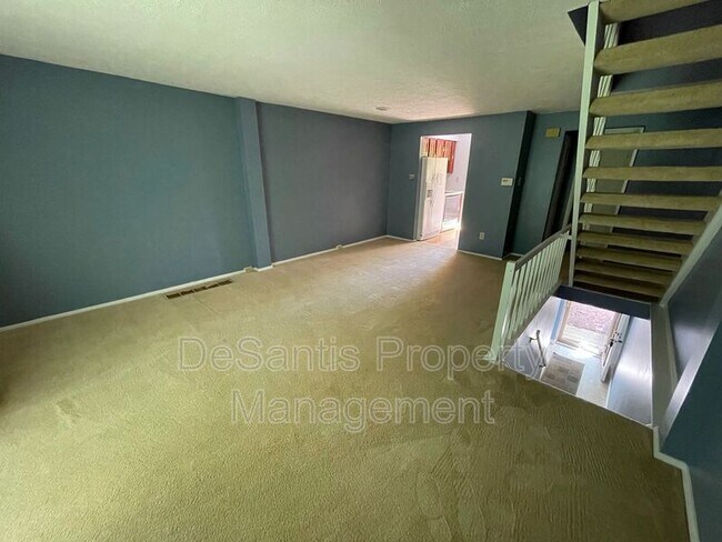 Building Photo - 604 Arkwood Dr