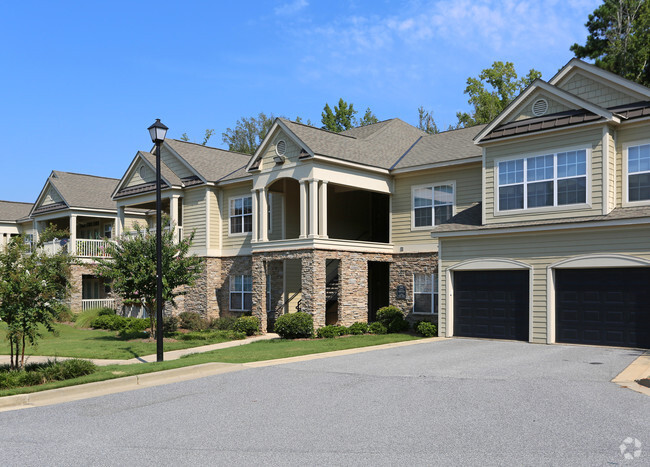 Building Photo - Greystone Falls