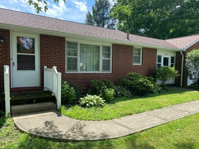 Building Photo - 5920 Island Dr NW