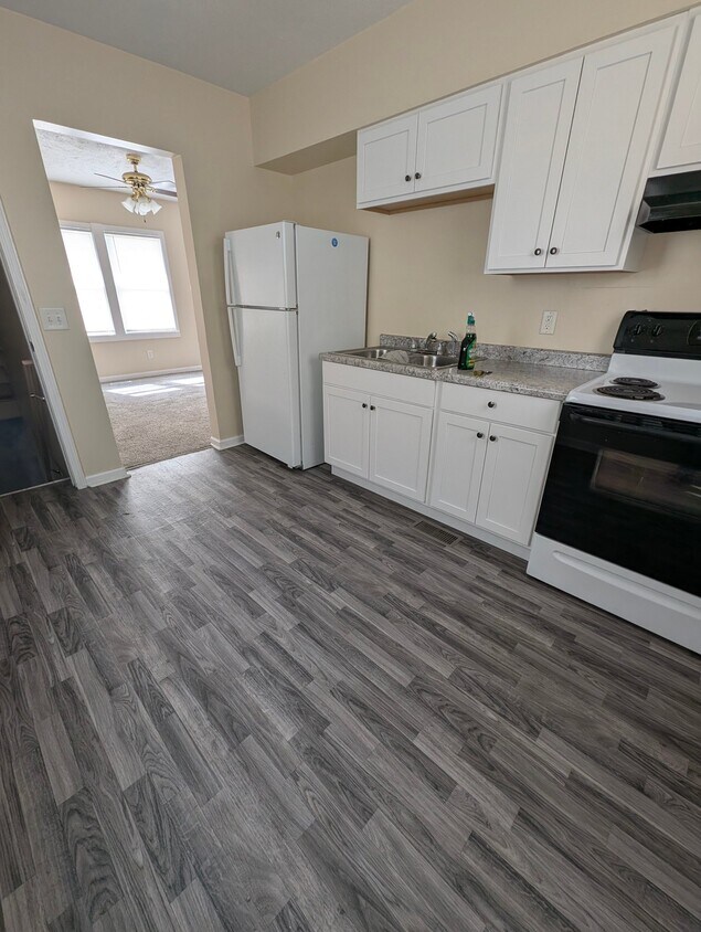 Foto del edificio - 3315 Laurel Ave