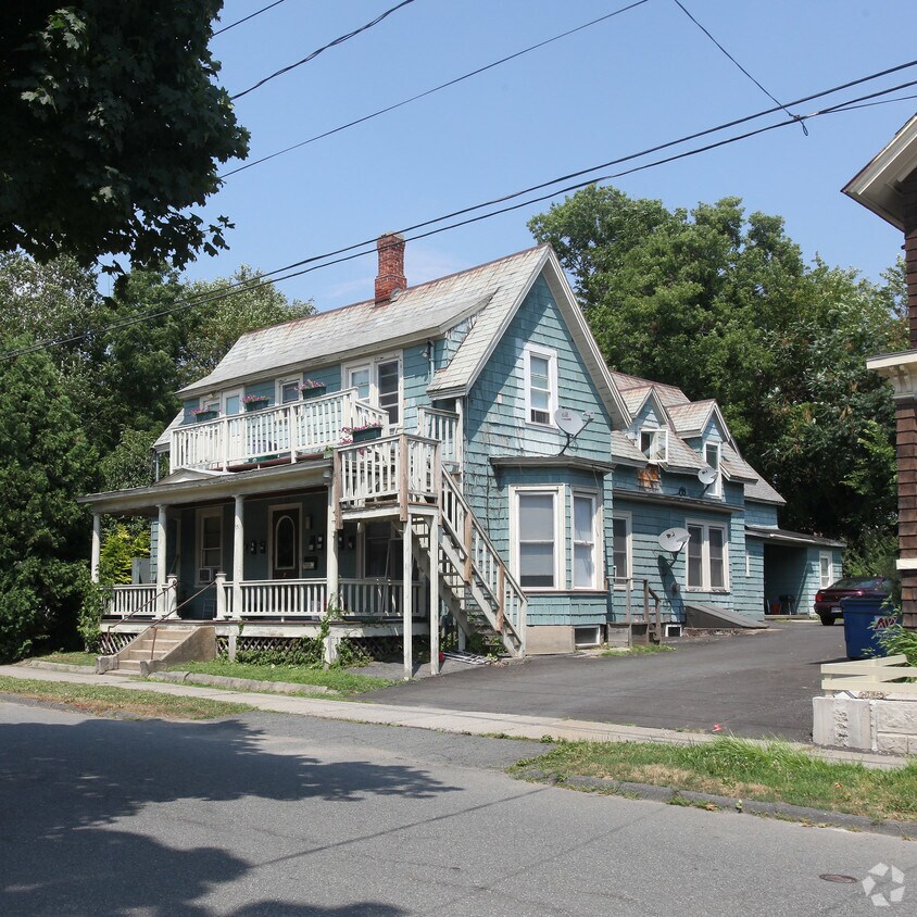 Primary Photo - 95 Davis St