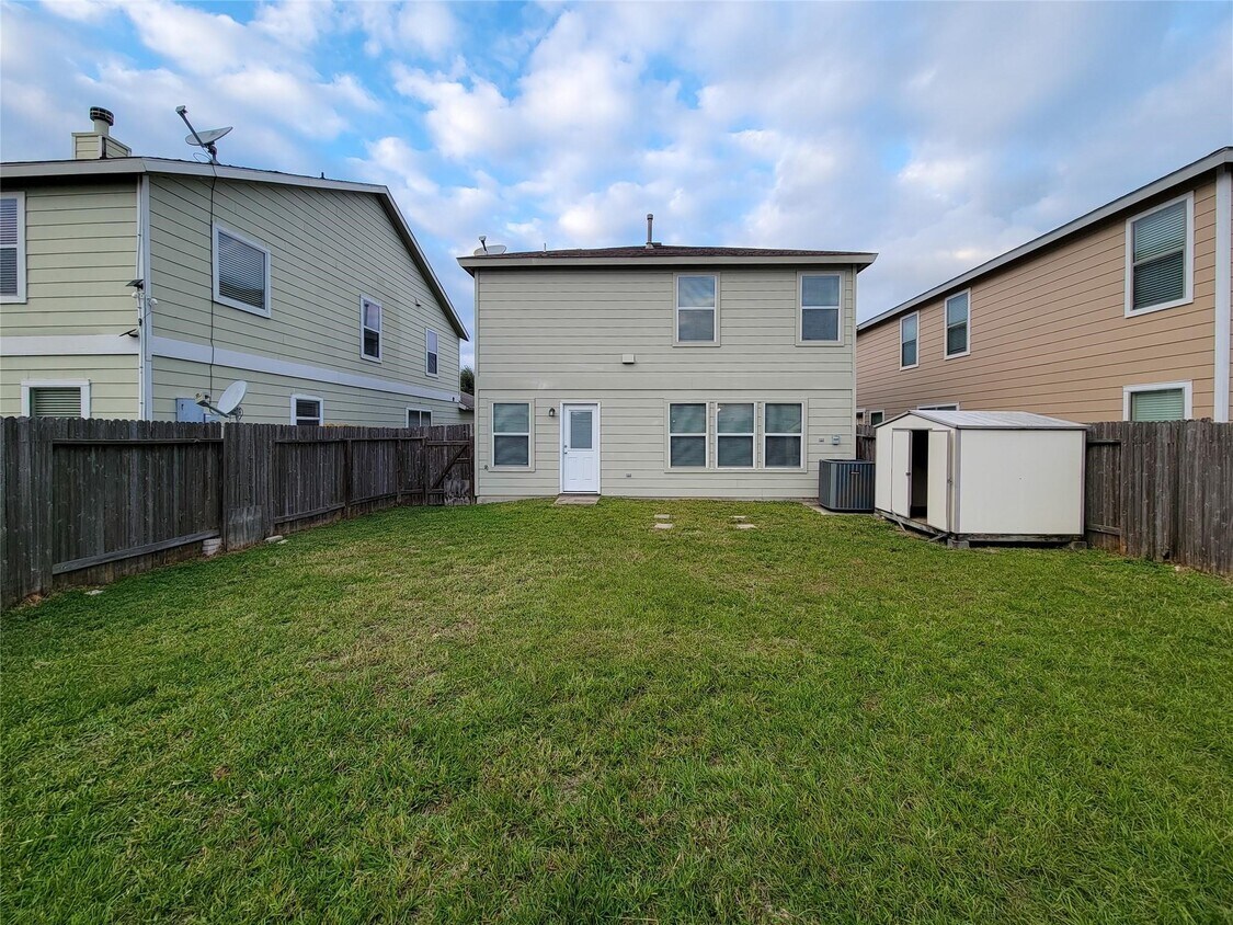 Foto del edificio - 20759 Cypress Crescent Ln