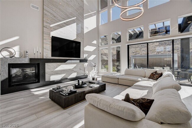 Foto del edificio - 5289 Feathertop Dr