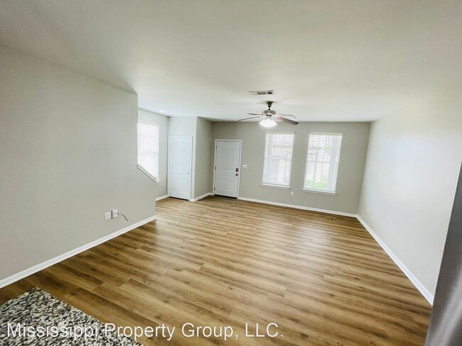 Building Photo - 4 br, 4.5 bath House - 610 Northwood Trails